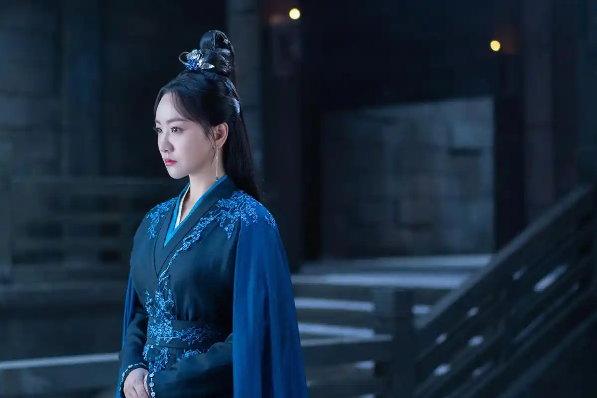 杨蓉#电视剧护心# 咔嚓92是谁的绝美剧照?是素影@杨蓉 的!