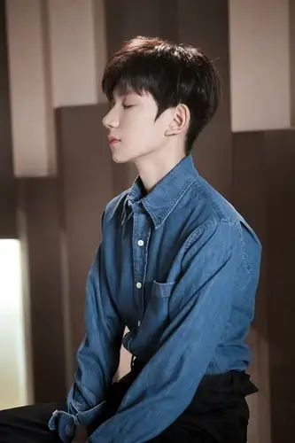 王源的侧脸绝了000000