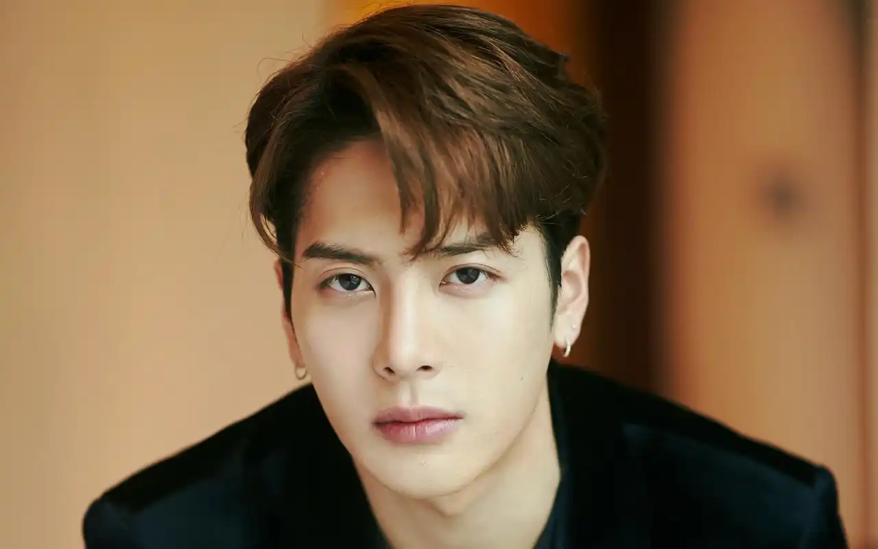 王嘉尔帅气写真图片桌面壁纸-港台明星-手机壁纸下载-美桌网