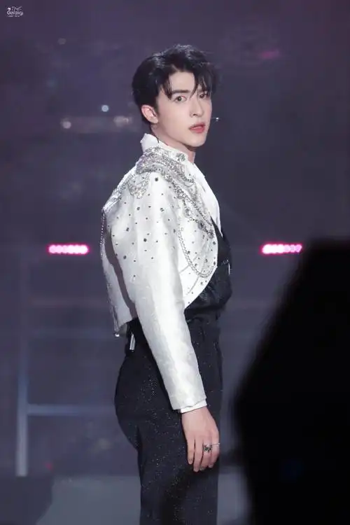 尹浩宇越南演唱会##尹浩宇心动的信号