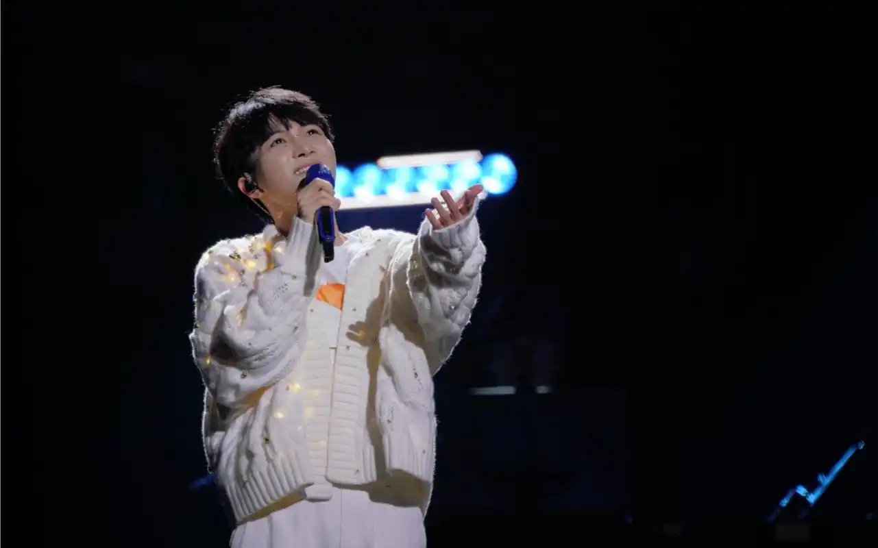 【周深】230819"深深感谢你"北京演唱会《花开忘忧》高清直拍