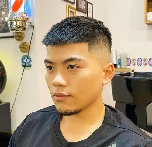 男生不要嫌弃"两边铲"发型,秋天这样剪头发,潮流显帅满满气质