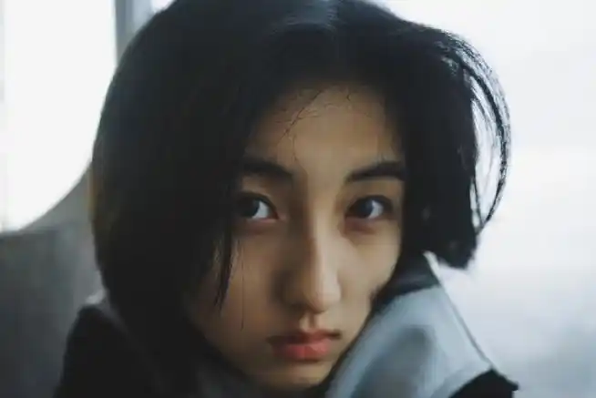 张子枫##张子枫电影穿过月亮的旅行##春日荐片季