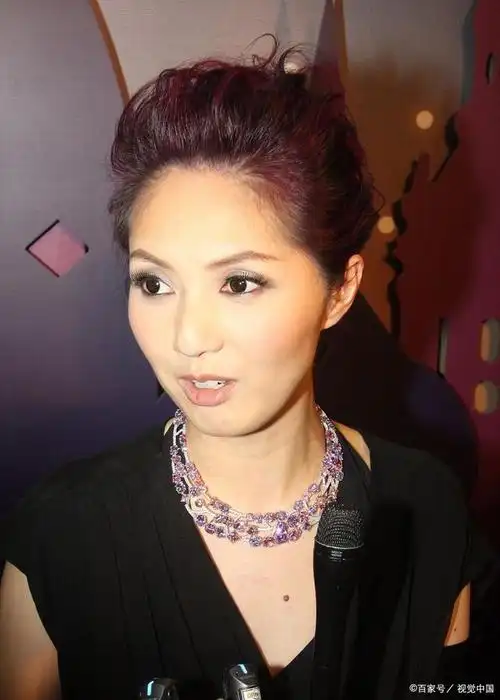 香港天后杨千嬅:从新秀出炉到她梦之声荣耀战队