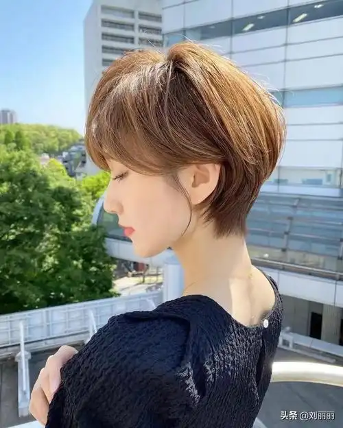 好看的短发发型女生图片,女生剪什么样的短发好看(15款最火短发送给