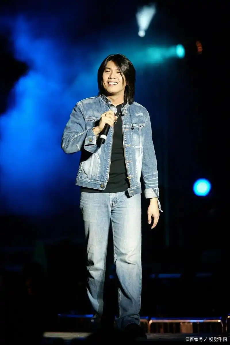 名人成名前职业之歌手阿杜,做过建筑包工头