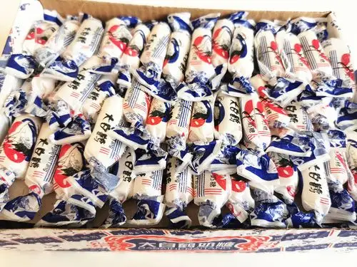 经典大白白鹤奶糖原味牛奶糖童年怀旧软糖糖果传统糖果