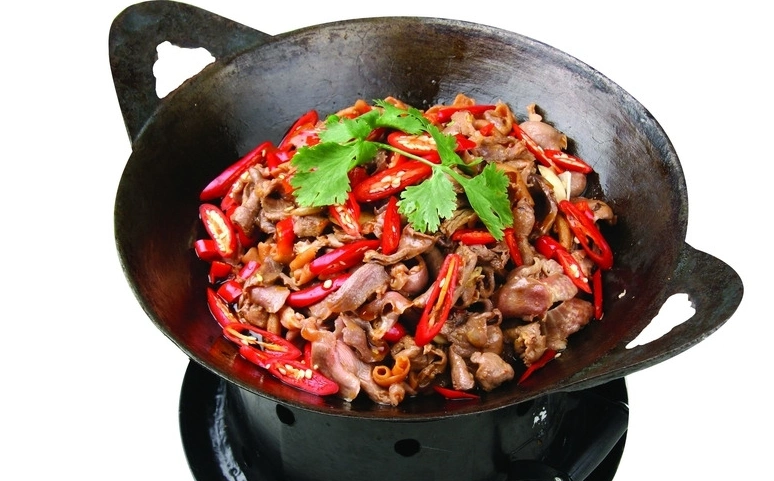 手把手教你干锅鸡杂的做法,一般吃货都不会错过,赶紧学学吧