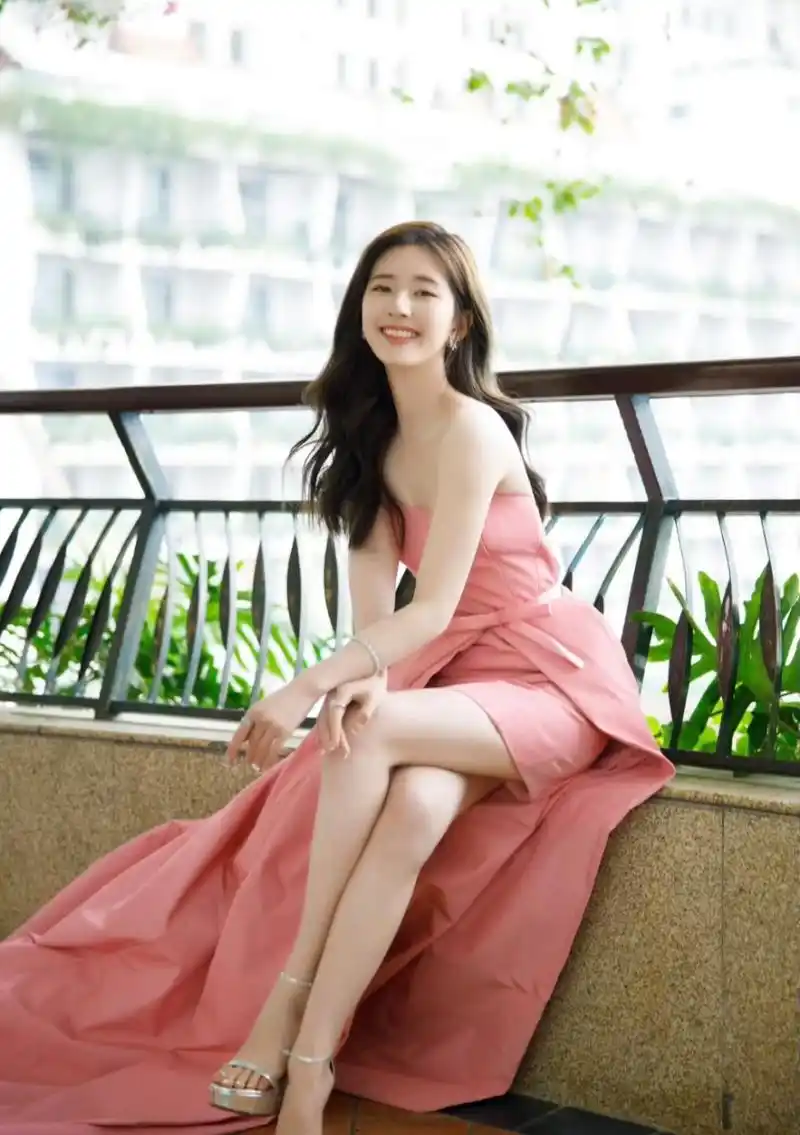 赵露思,你是我心中的性感女神!