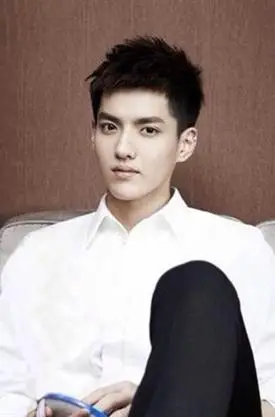 新闻 娱乐八卦吴亦凡97 白菜小哥 煎蛋哥 凡凡… 加拿大男演员 歌手