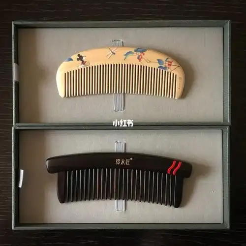 种草了好久的谭木匠,一直觉得几百块买一把梳子太贵了前年妈妈过生日