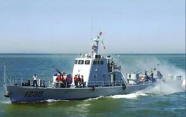 2025年中国海军展望拥有3艘航母8艘两攻舰45艘中华神盾舰