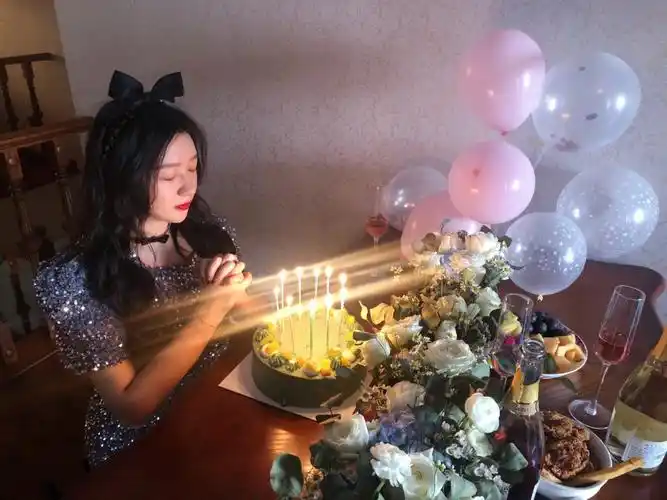 生日照怎么拍姐妹们的生日party