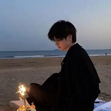 李颜恩ins风男头男生头像