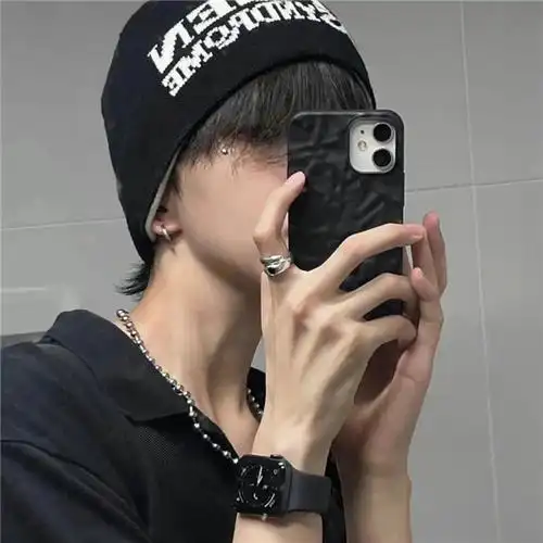 帅气高冷男神真人头像图片 你的高冷男友己上线_男生头像_头像屋