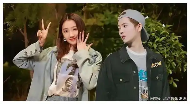 鹿晗在微博上拥有超过6300万的粉丝,女朋友是关晓彤,同样是知名的女