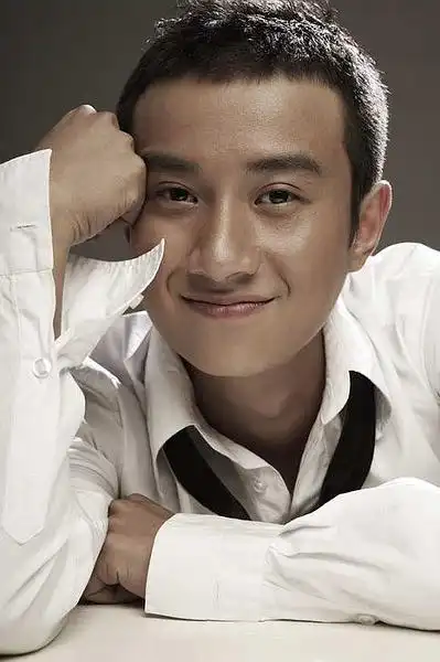 孔二顺的相册-你们都是寸头男