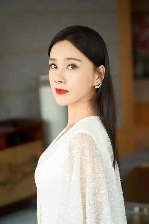 何琳:因一顿饭和丈夫结缘,和婆婆情同姐妹,日子红红火火有滋味_演艺_