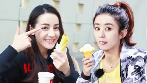 迪丽热巴上节目把道具吃光,赵丽颖见零食就吃不停,明星吃播合辑太香