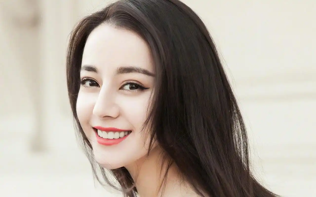 妩媚清新迪丽热巴壁纸超妩媚的美女胖迪