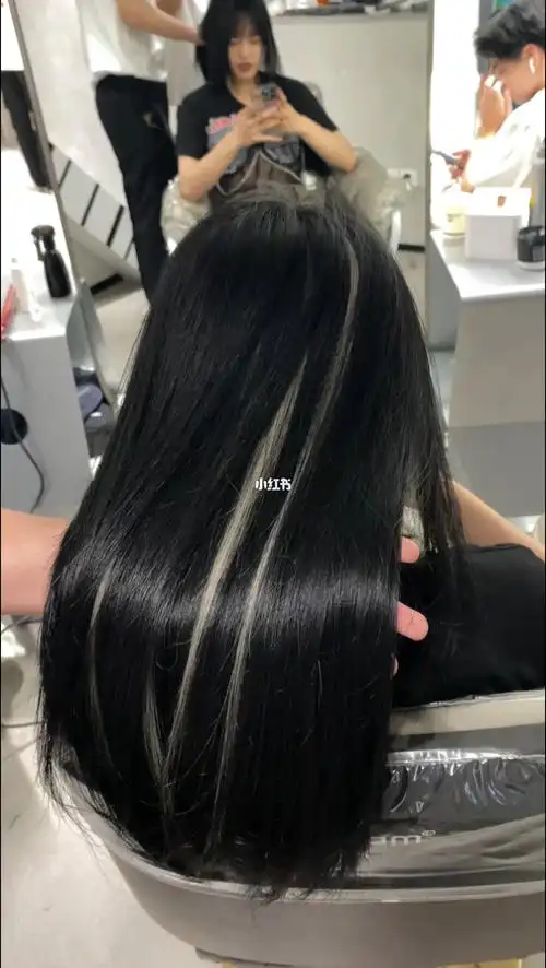 南宁哪里做头发好  #南宁接发找北北  #南宁接发哪里好  染了黑色不