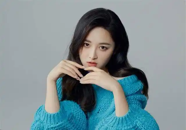 圈9是2016年超级女声的冠军,也是超女比赛首次在网络上举办,不过经过