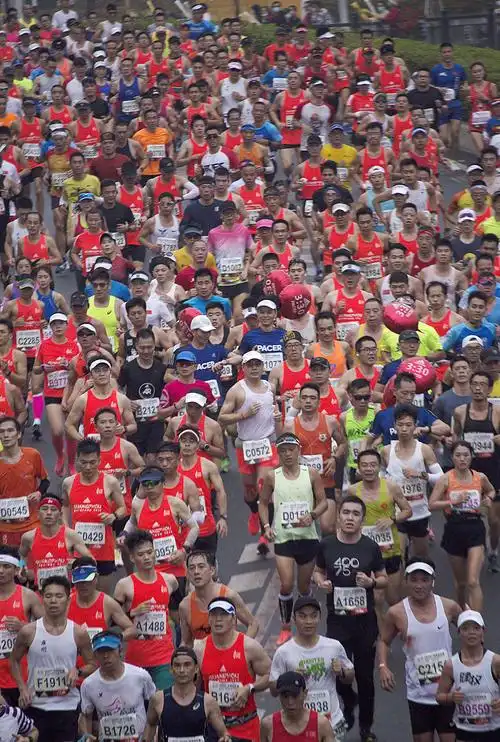 其它 2020"广马"风采 写美篇        2020广州马拉松大赛,今天上午7点