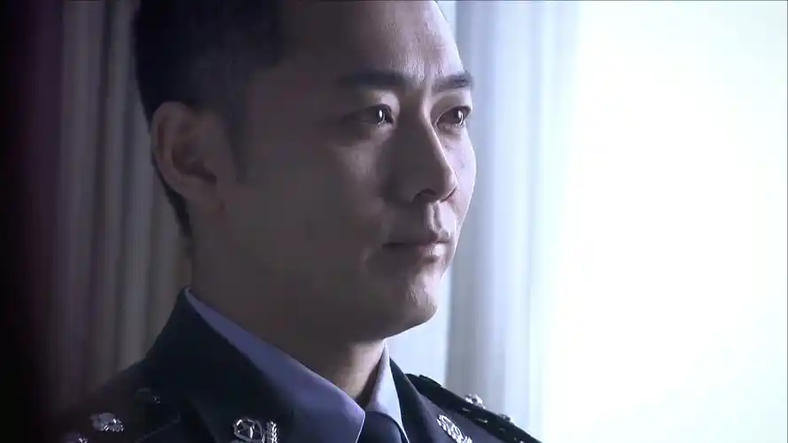 深度秘密:局长认可刑警所言,愿意让对方全力破案探寻真相-影视综视频