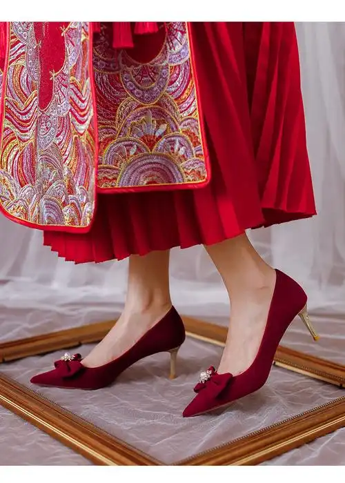 avaden高跟鞋新娘婚鞋红秀禾鞋2022年新款中式婚礼鞋结婚中跟踩堂鞋女