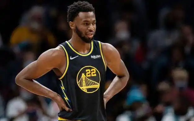 球队老大打气 官推把他放c位 维金斯复苏对勇士意义重大|库里|格林