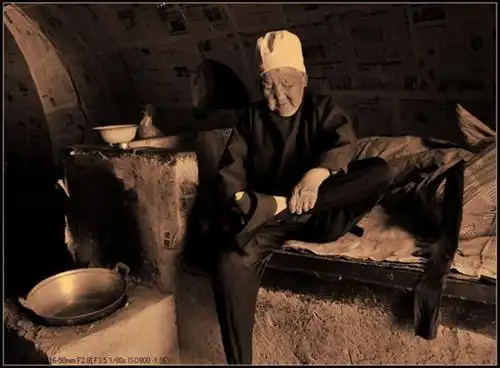 实拍女人裹脚全过程(图)