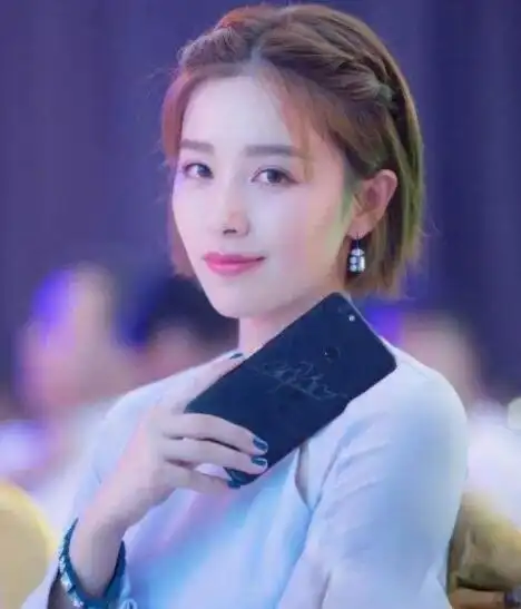 短发如何编发好看 get明星同款甜美减龄