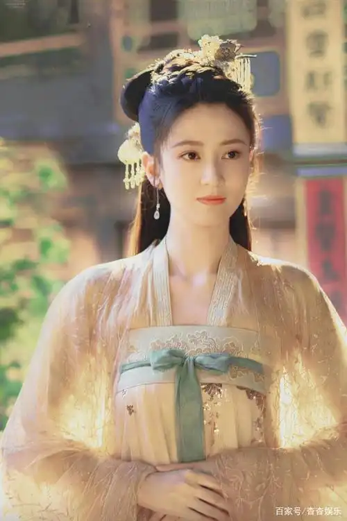 相较而言,乔欣的古装戏就不怎么样了,她在《琅琊榜之风起长林》中扮演