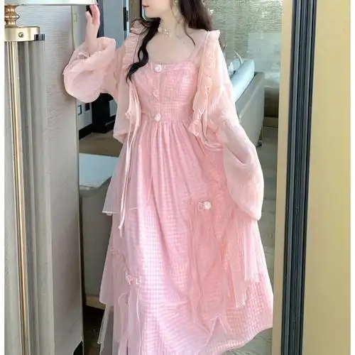 8折后价￥179淘宝新品粉色连衣裙2022年新款法式复古开叉吊带碎花长裙