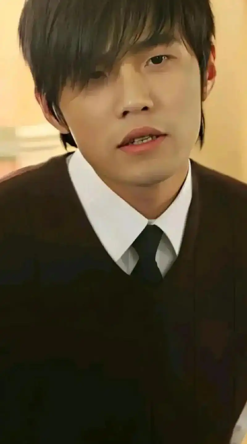 周杰伦 这么帅的杰伦,要图自取. - 抖音