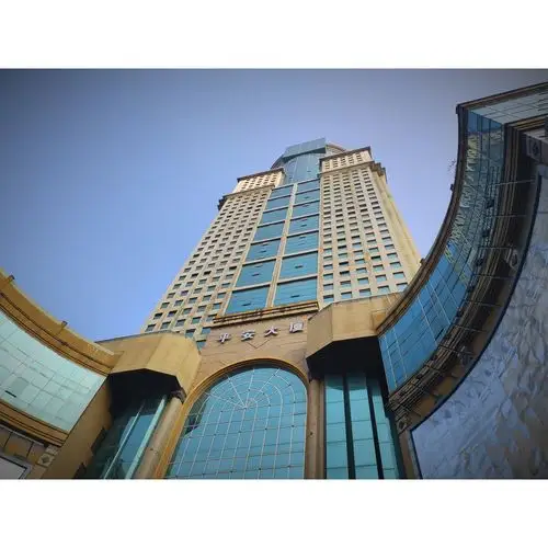 武汉江汉路,平安大厦大楼,角度随拍.