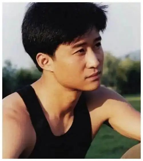 男明星年轻时长这样 他们曾经都是小鲜肉