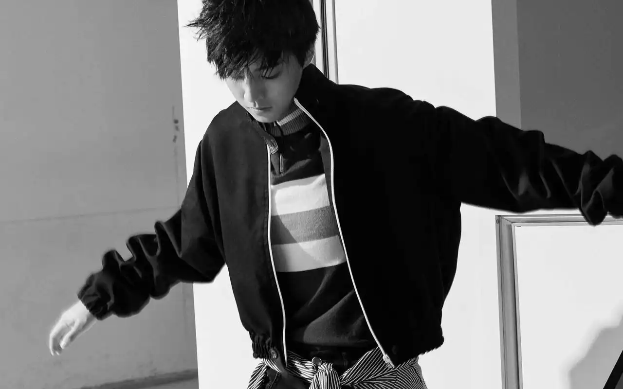 王俊凯最新帅气时尚ipad壁纸_人气鲜肉王俊凯