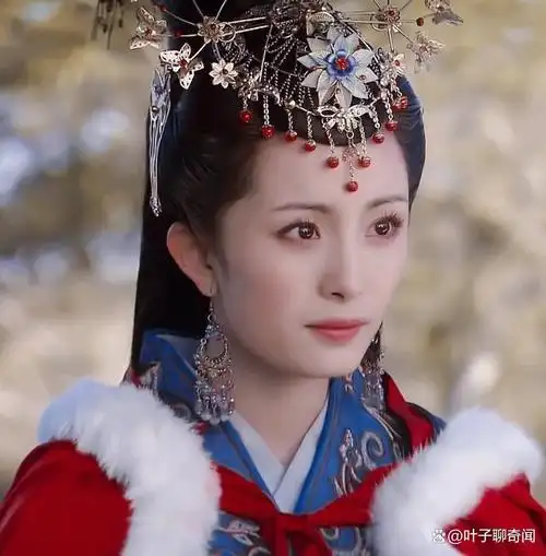 饰演郭襄一角的杨幂,将这个亦正亦邪的复杂角色演绎得入木三分,一举