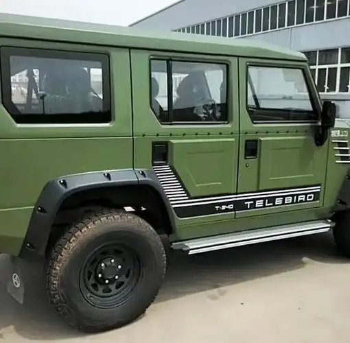 新北汽勇士实车曝光车标换成骏马硬派不逊普拉多