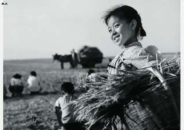 80年代珍贵老照片:诉说着童年的回忆,可惜再也没有那种感觉了