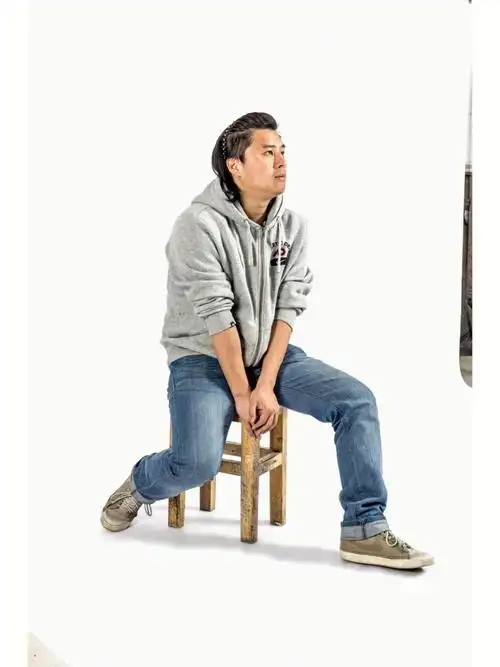 人物速写坐姿照片写生素材5