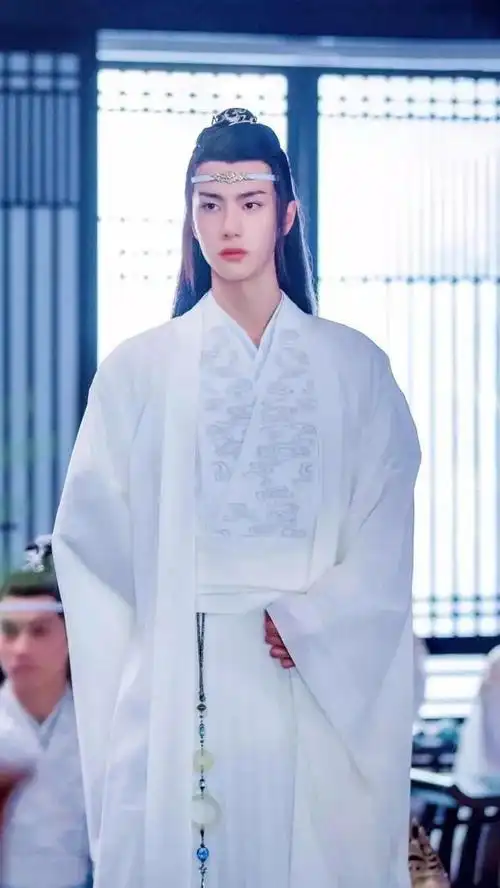 古装男神王一博的蓝忘机肖战的魏无羡焦恩俊的李寻欢可有人记得