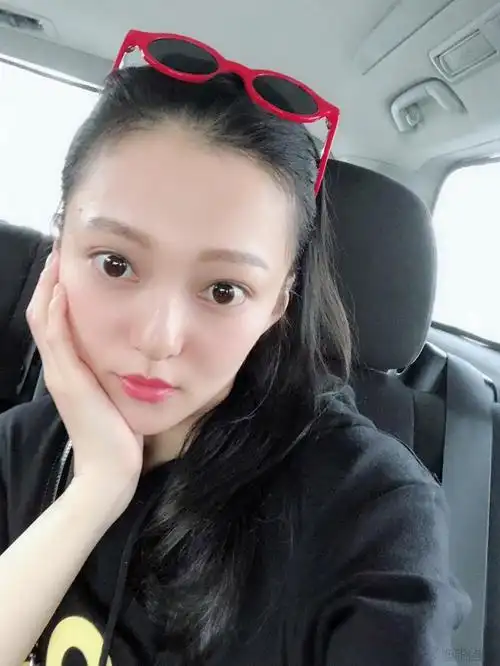 张韶涵漂亮的生活素颜照分享给大家