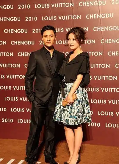 赵薇自曝和陈坤仍是好朋友 两人亲密合照回顾