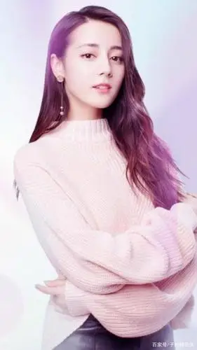 迪丽热巴最新写真照,你喜欢哪一张