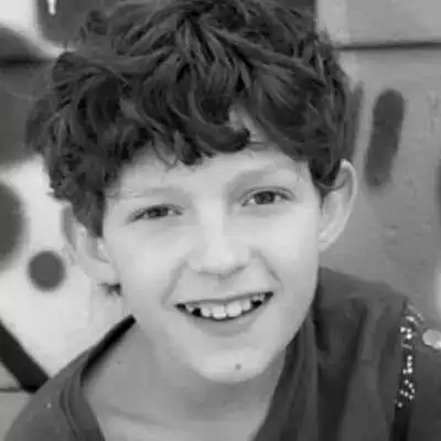 汤姆·赫兰德(tom holland)