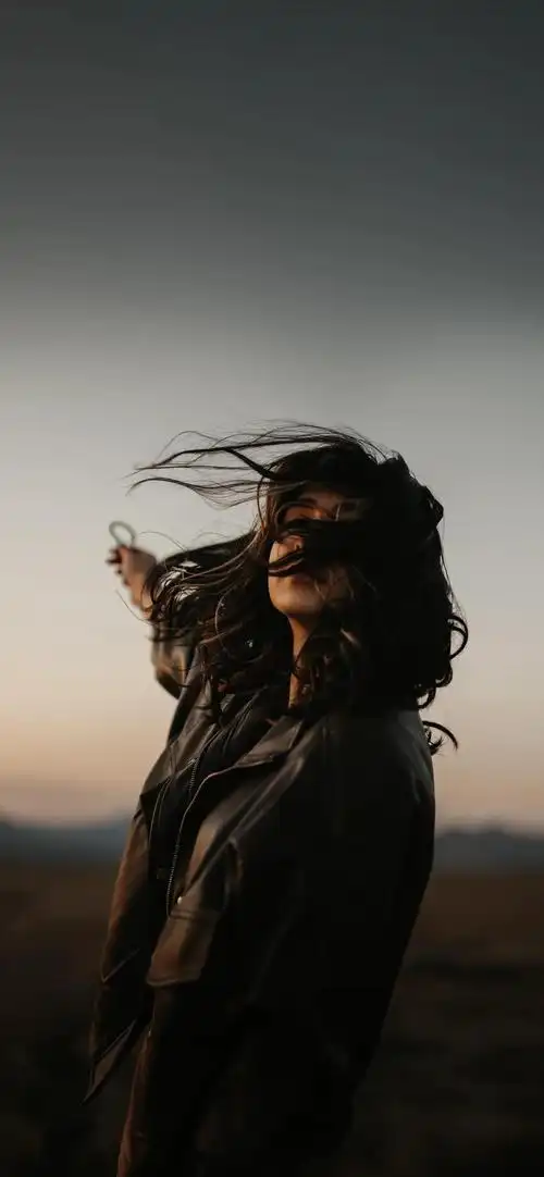 欧美风壁纸先取悦自己再照顾人生