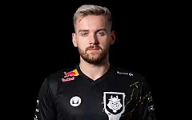 csgo pov g2 niko (25889) vs faze (dust2) @ blast premier