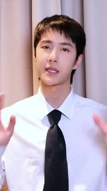 王一博陈宇来山东卫视了#王一博#王一博冰雨火#    ibo明天行程:山东